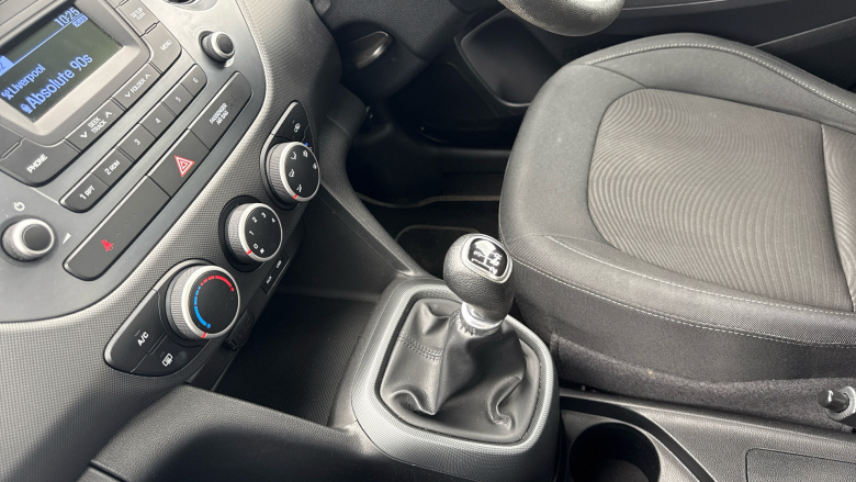 Hyundai i10 1.0 SE 5dr Petrol Hatchback